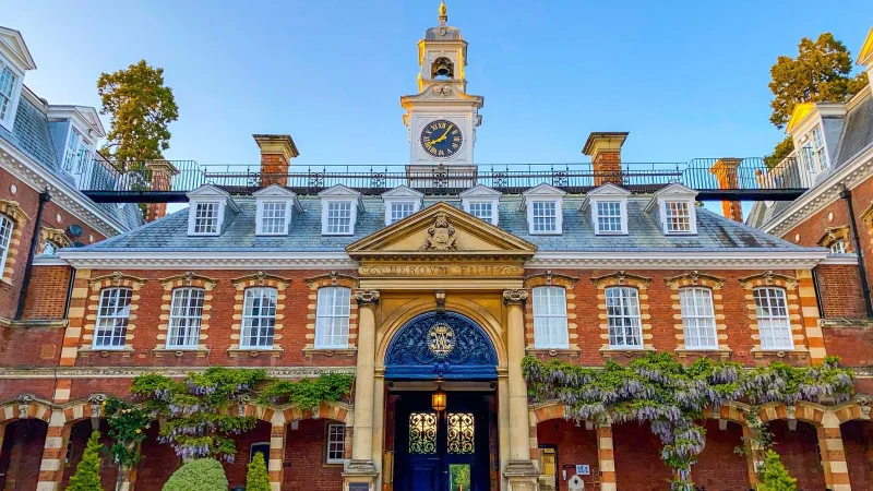 Новая образовательная партнерство: Wellington International Schools объединяются с Haileybury для улучшения качества образования в Казахстане