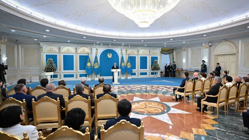 Токаев поздравил врачей с профессиональным праздником на торжественном мероприятии в Акорде