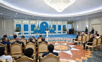 Токаев поздравил врачей с профессиональным праздником на торжественном мероприятии в Акорде