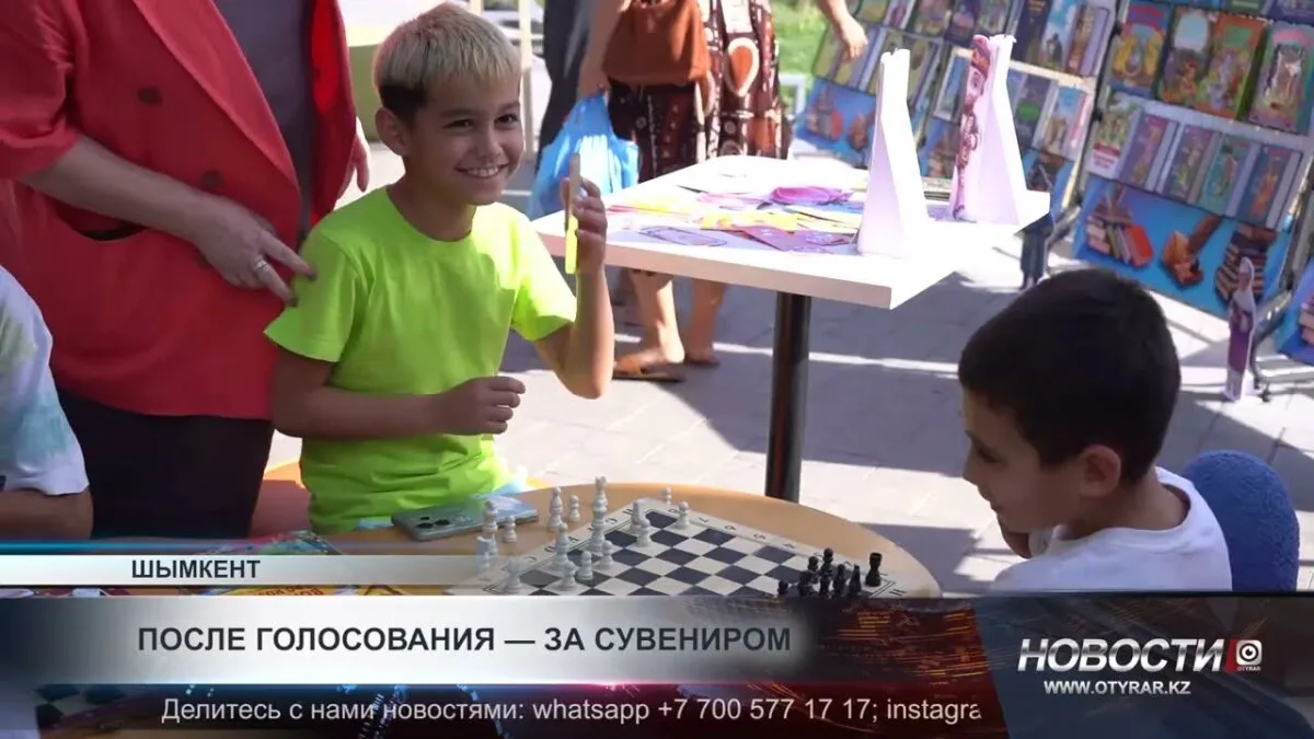 Ярмарка ремесленников на Арбате Шымкента в день выборов