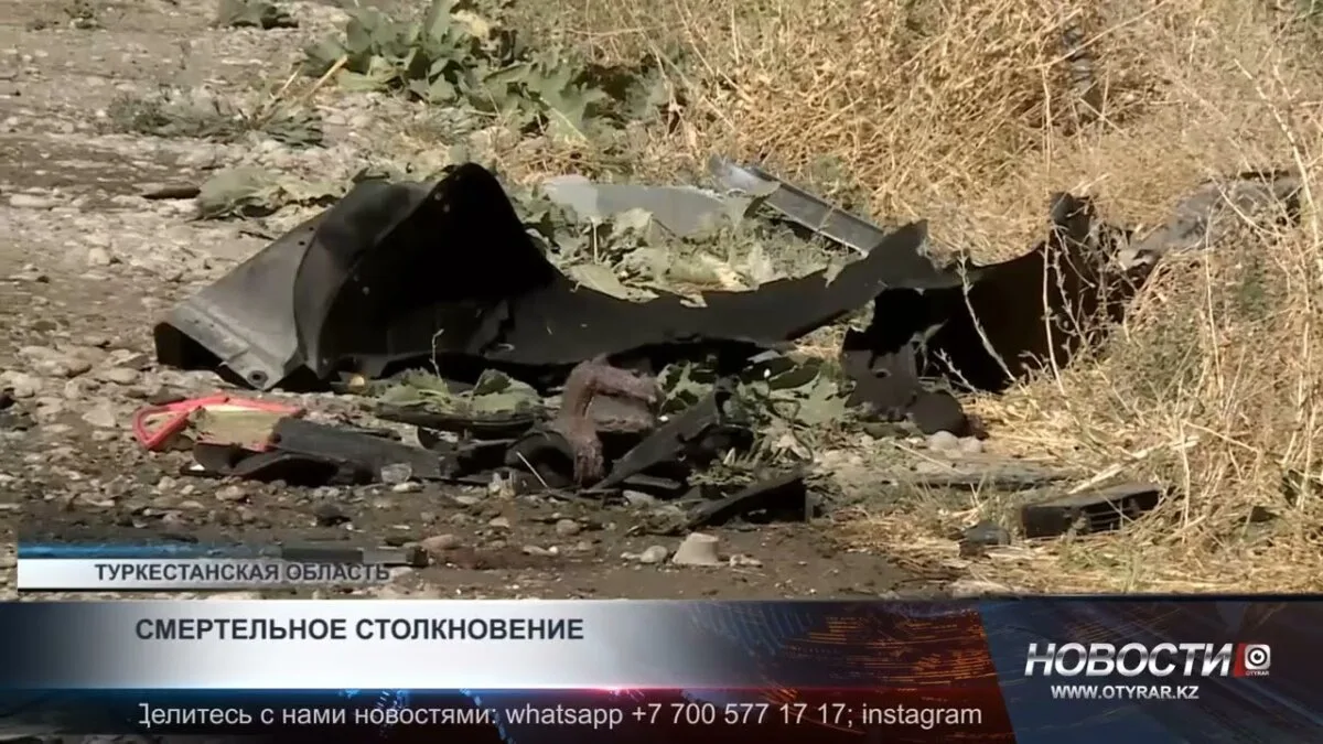 Два человека погибли в лобовом столкновении автомобилей в Туркестанской области